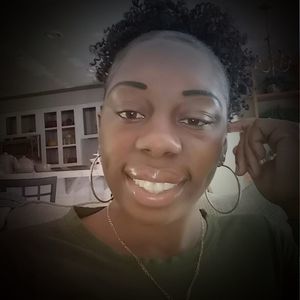 Meet your Posher, Antoinette